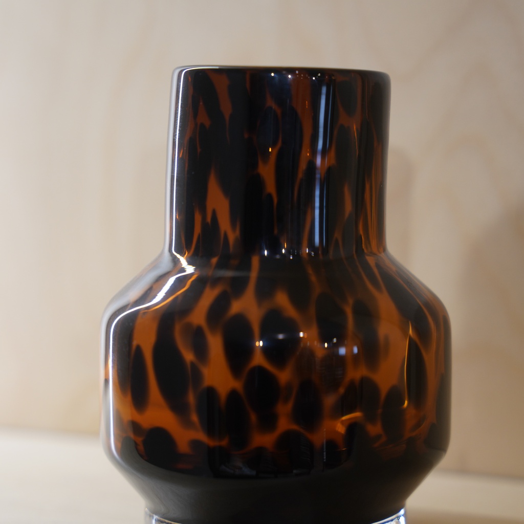 O10-03\04\05 فازة شفافة زجاج ملون