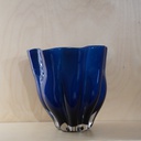 O10-34 فازة زرقاء مموجة كبيرة