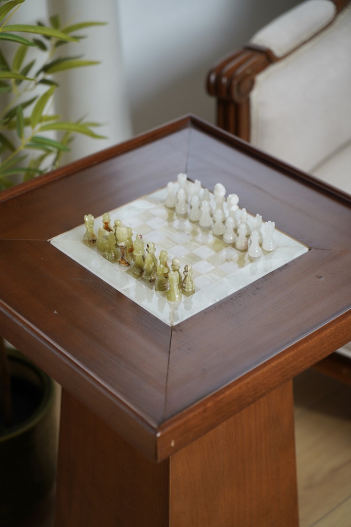ميز شطرنج