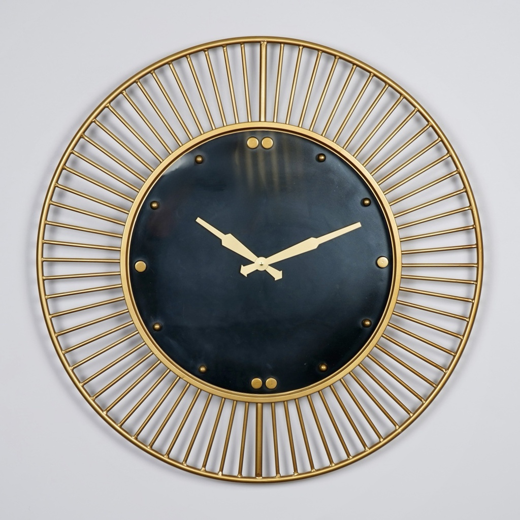 M-81-1 ساعة اسود اطار ذهبي خطوط