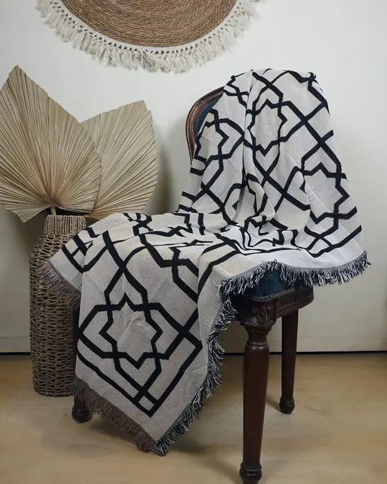 Seen2-04 غطوة نقشة هندسية