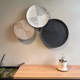 O12-06 لوحة جدارية معدن 3 اقراص