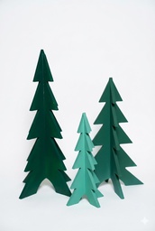 شجرة خشبية خضراء