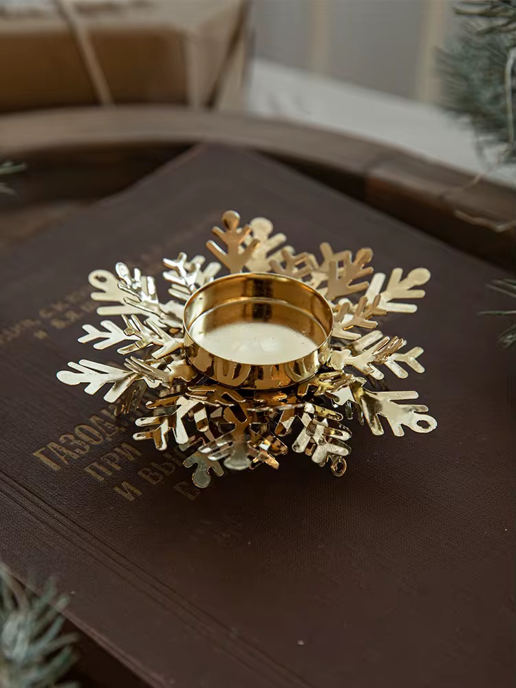 PCH-16 شمعدان معدني ثلج