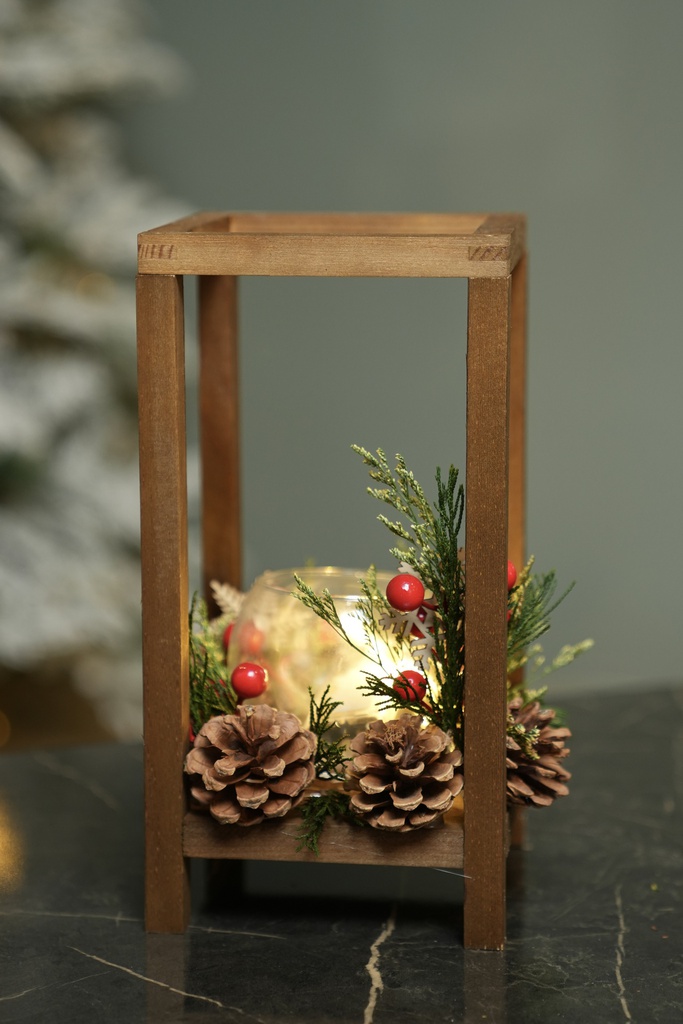 Bloom-08 فانوس خشبي بشمعدان