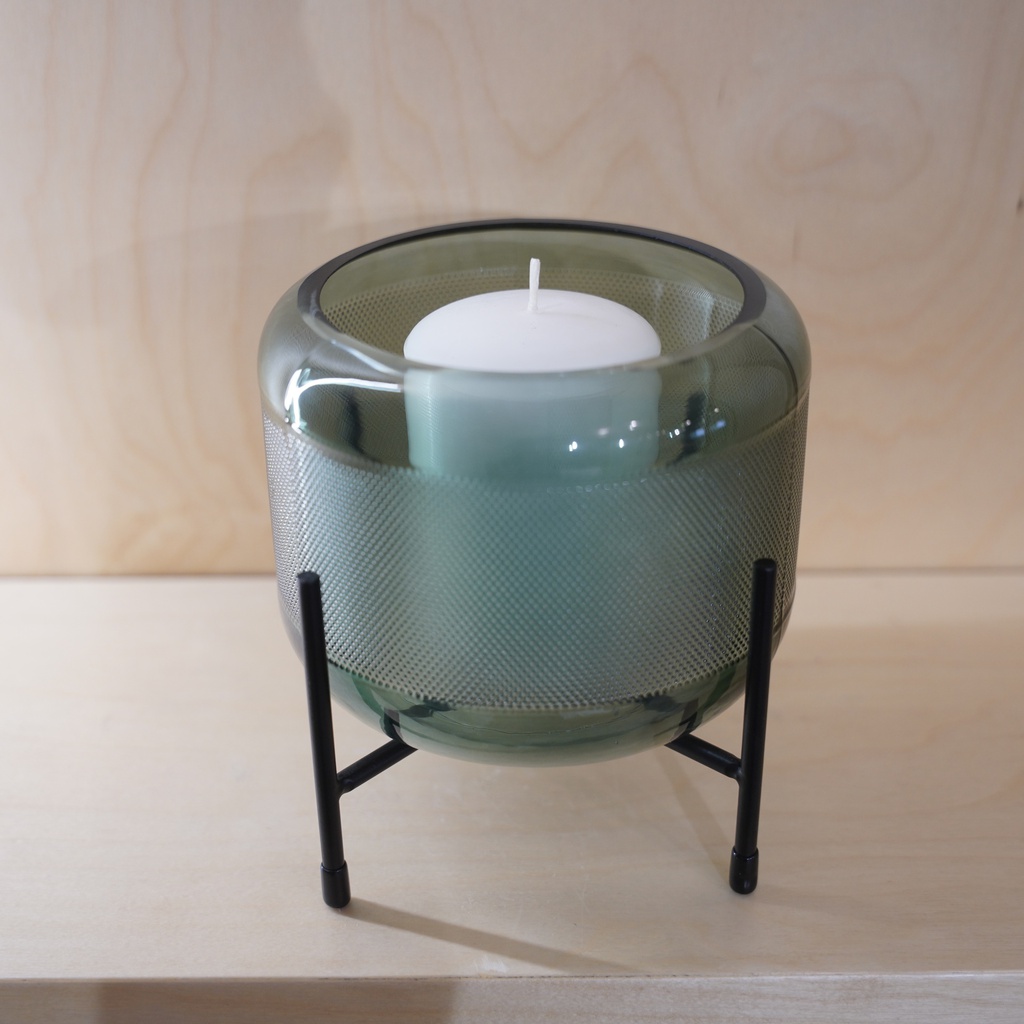 O10-37 شمعدان زجاجي مع قاعدة