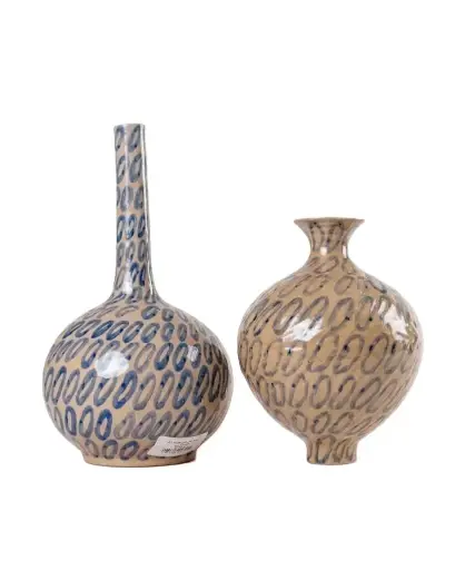 O10-48/49 فازة مزجج بنقش