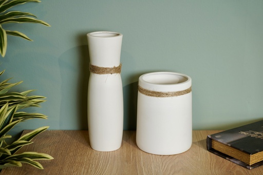 O4-15/16/17/18 فازة بيضاء بحبل